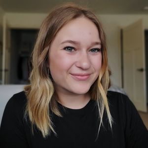 Meet your Posher, Elli